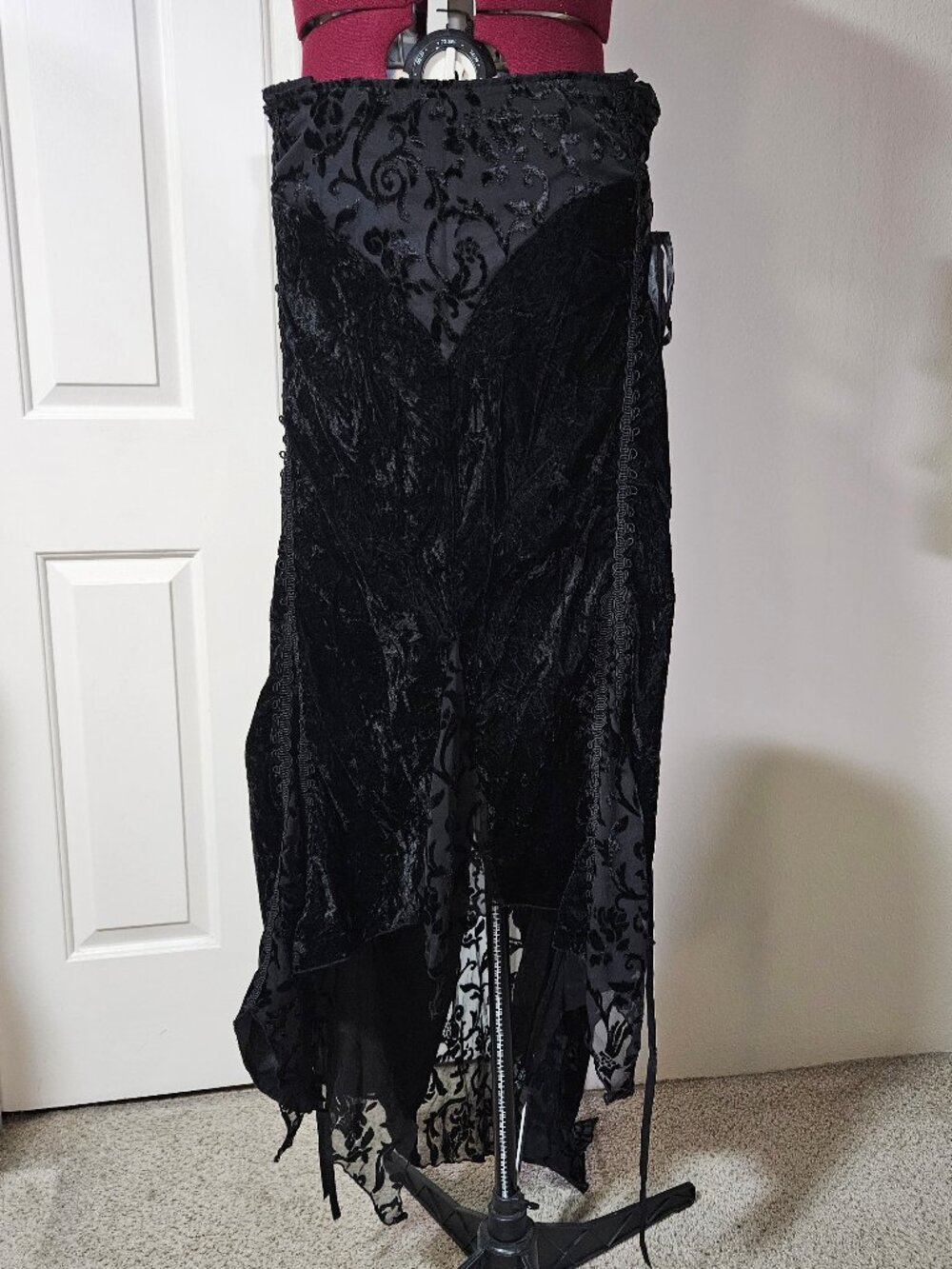 Lip Service Sweet Sorrow skirt RARE DISCONTINUED Y2K Trad Goth Size 4X